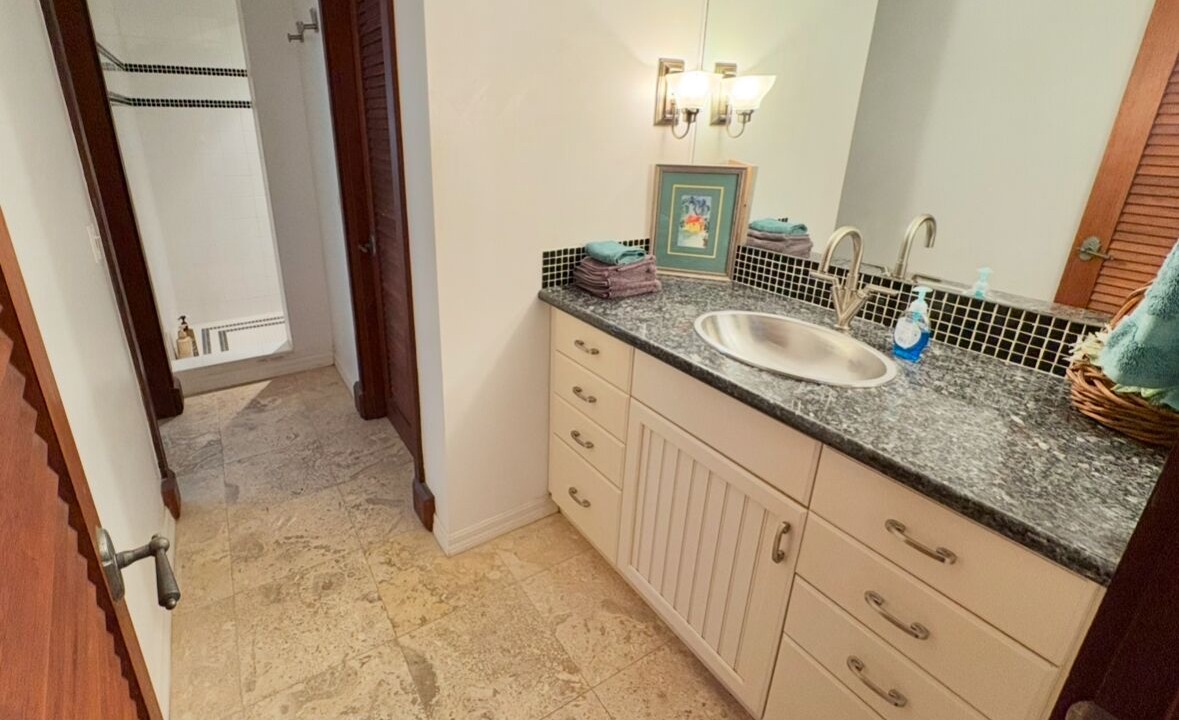 Photo of Bathroom in Estate Southgate
