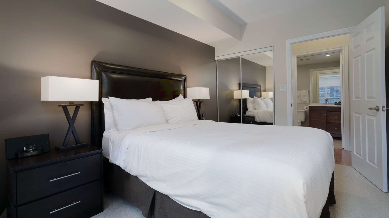 Photo of Bedroom in Toronto Entertainment District
