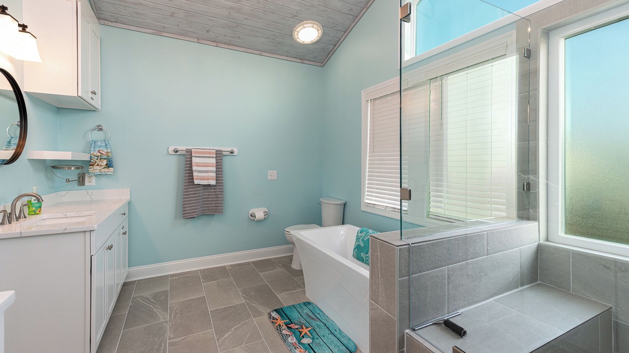 Photo of Bathroom in Holden Beach