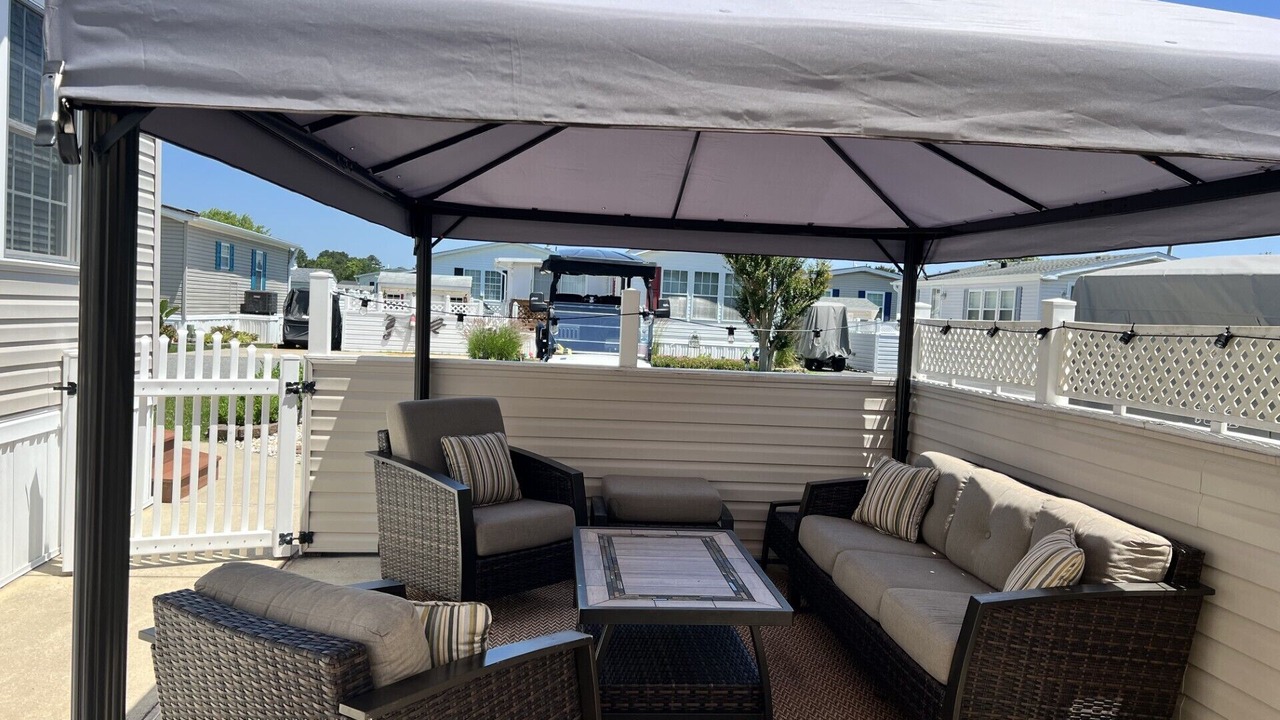 Photo of Patio Balcony in Assateague Pointe