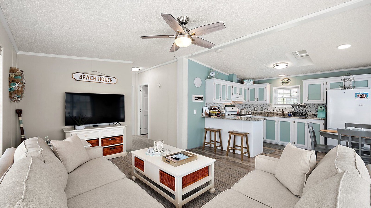 Photo of Livingroom in Assateague Pointe