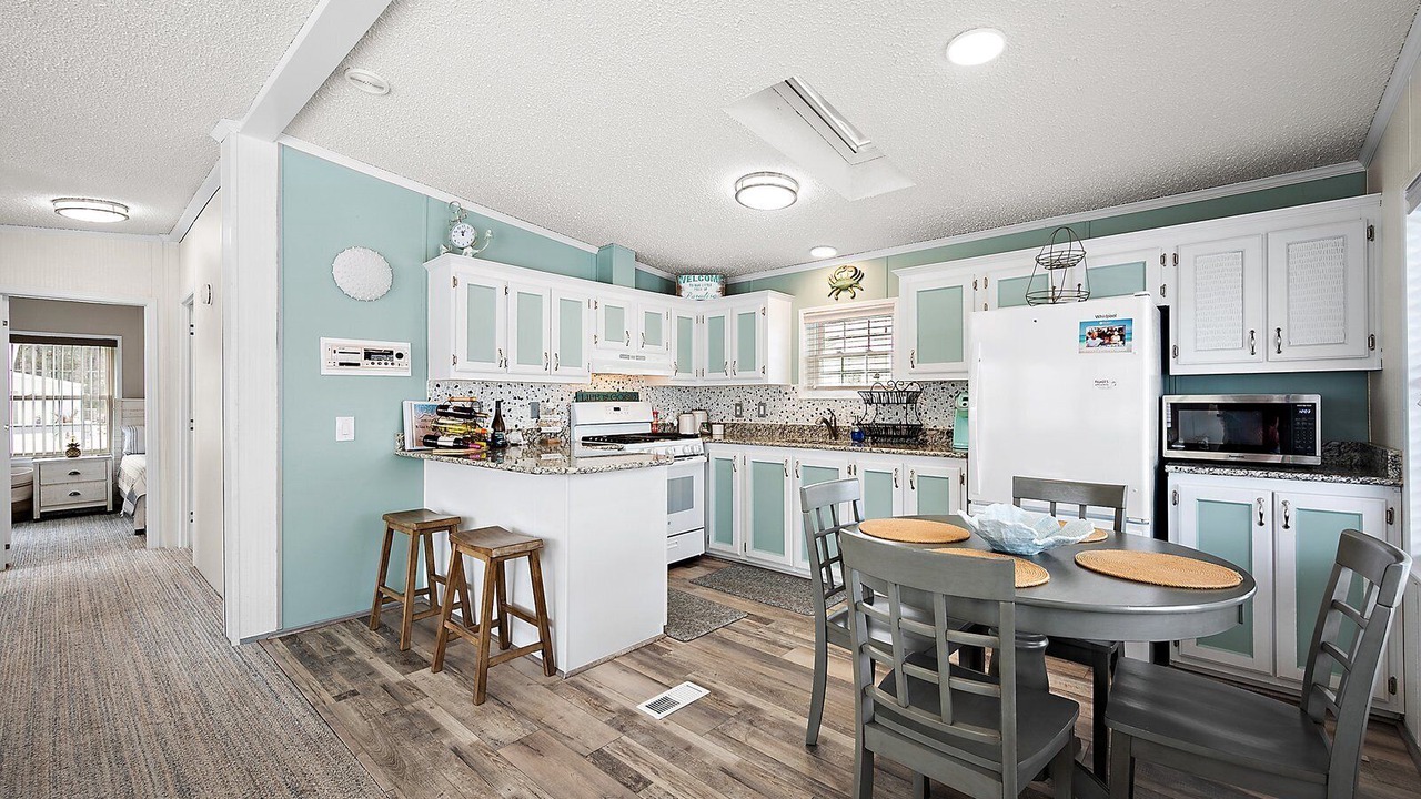 Photo of Kitchen in Assateague Pointe