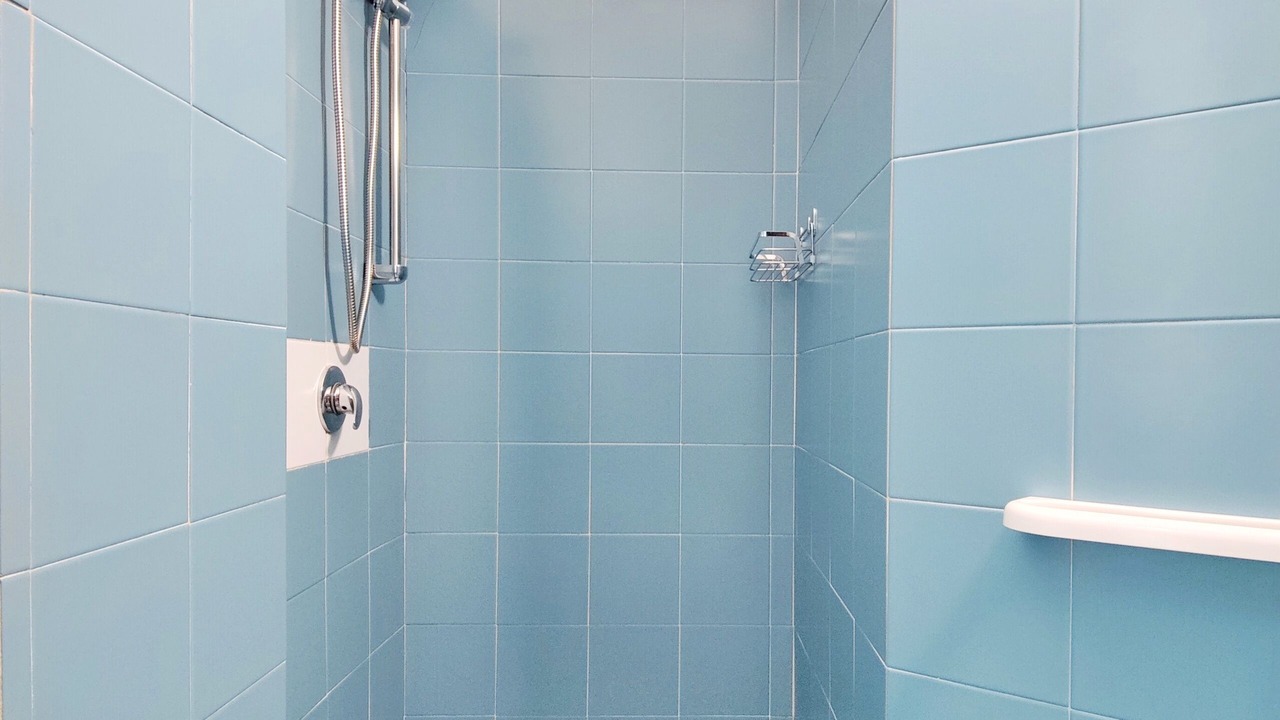Photo of Bathroom in Crema