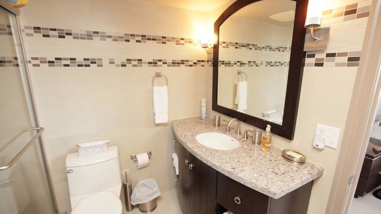 Photo of Bathroom in Mid Beach