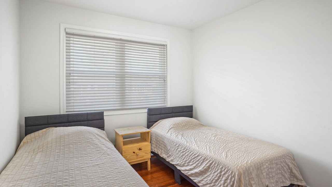 Photo of Bedroom in Forest Glen