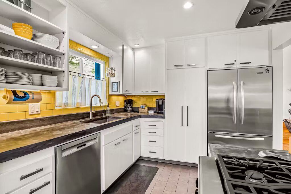 Photo of Kitchen in La Conchita