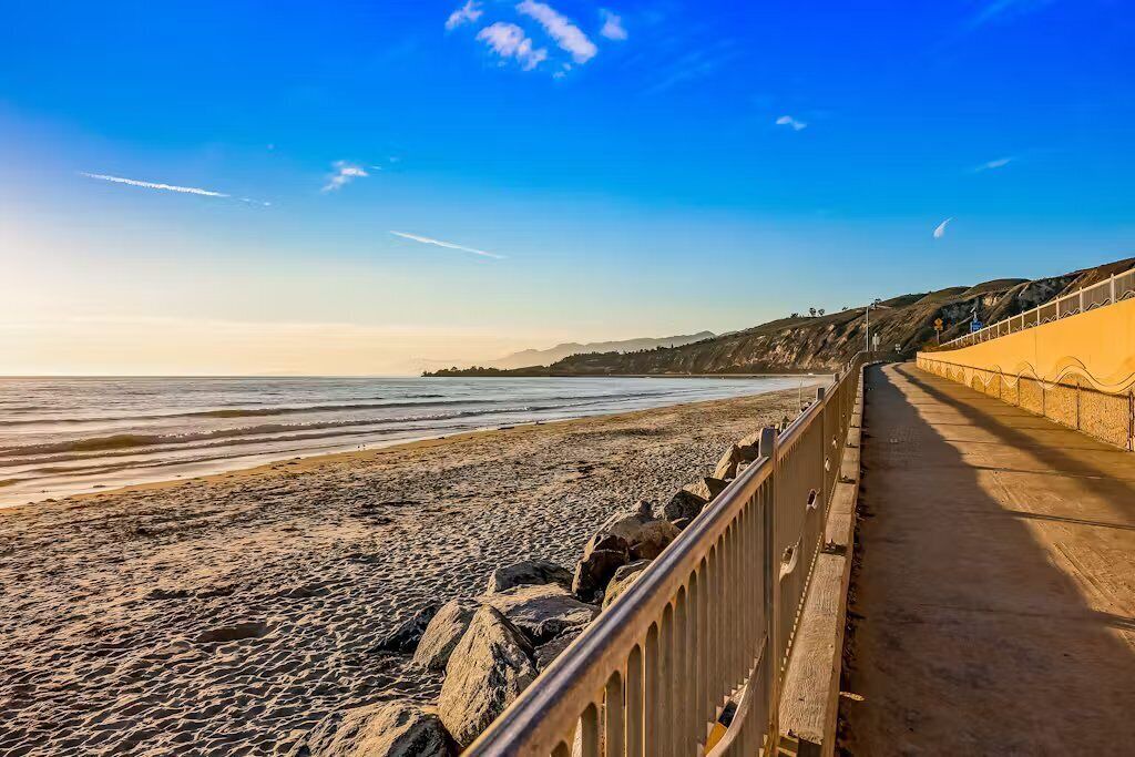 Photo of Others in La Conchita