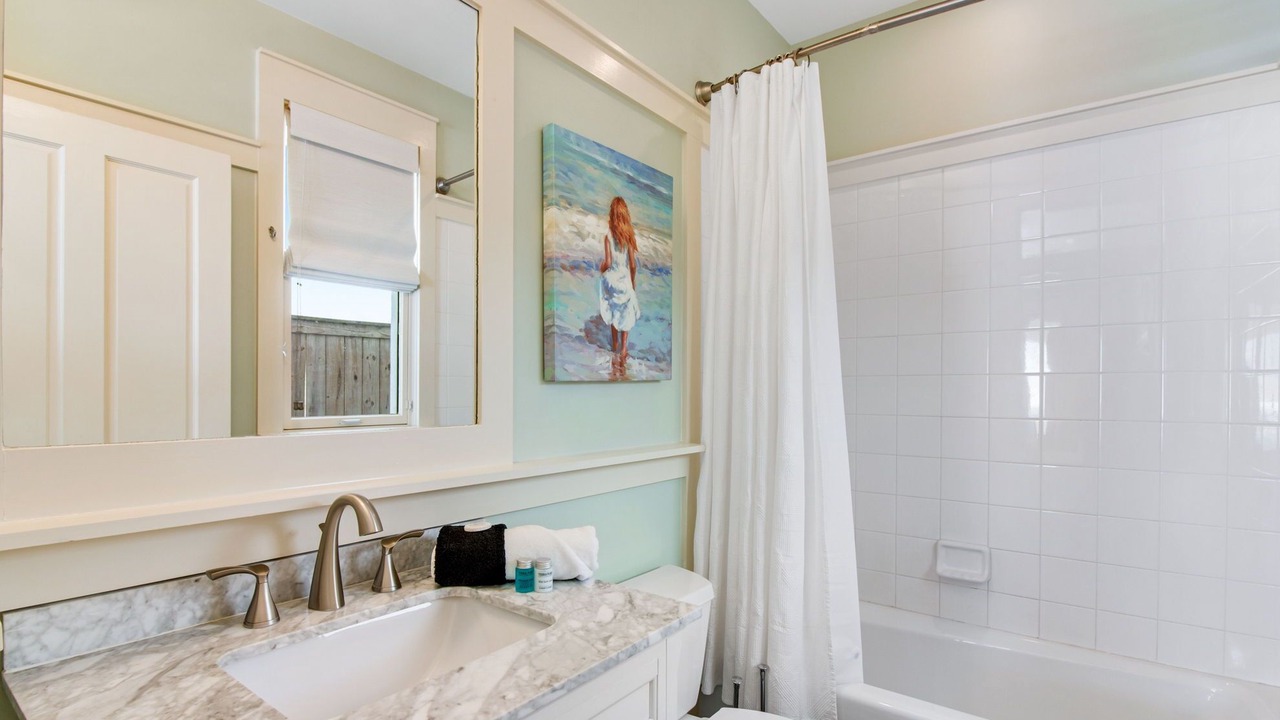 Photo of Bathroom in Delos