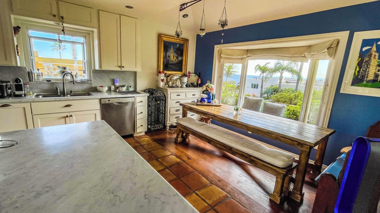 Photo of Kitchen in South Laguna
