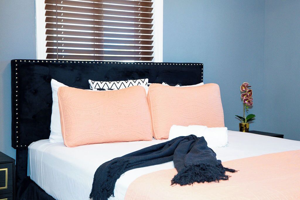 Photo of Bedroom in Tar Bay