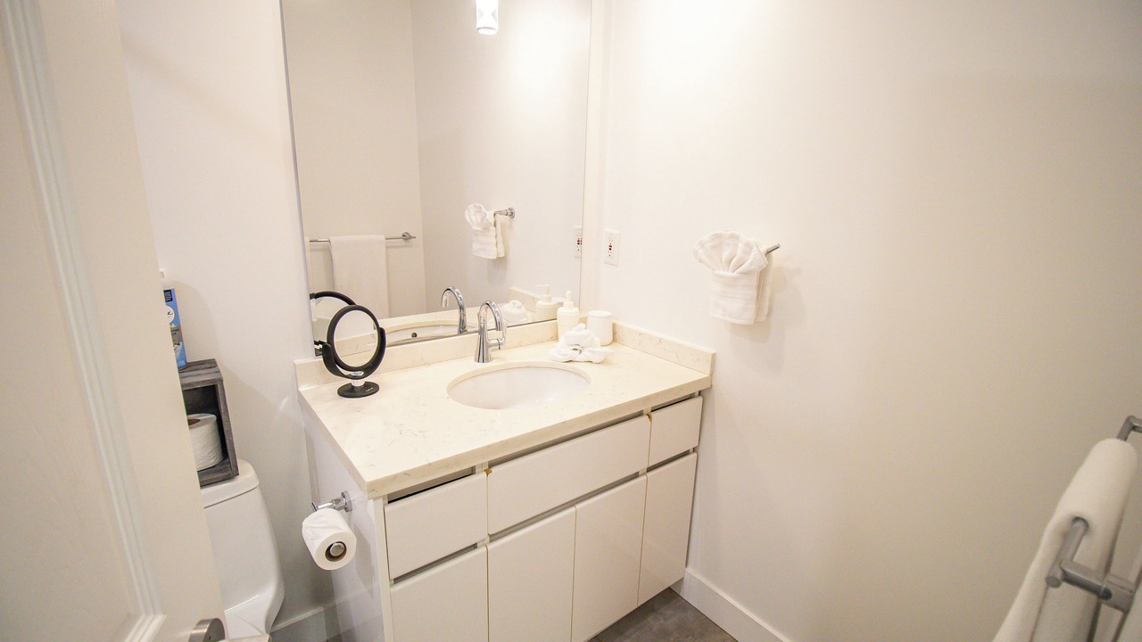 Photo of Bathroom in Dundarave