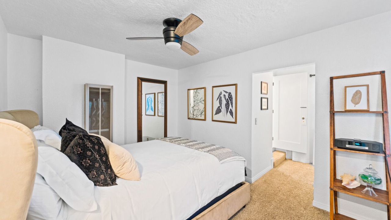 Photo of Bedroom in Silver Strand