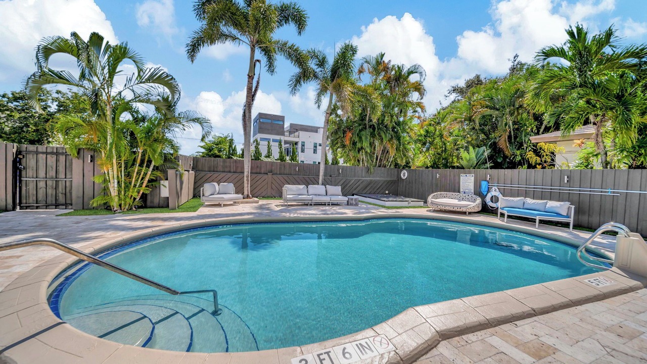 Photo of Outdoor in Coral Ridge