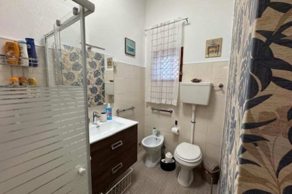 Photo of Bathroom in Meldola