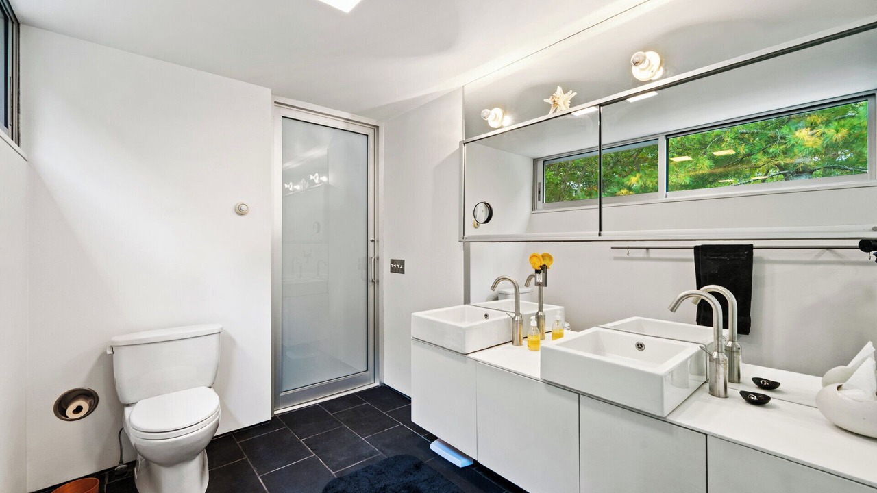 Photo of Bathroom in Springs