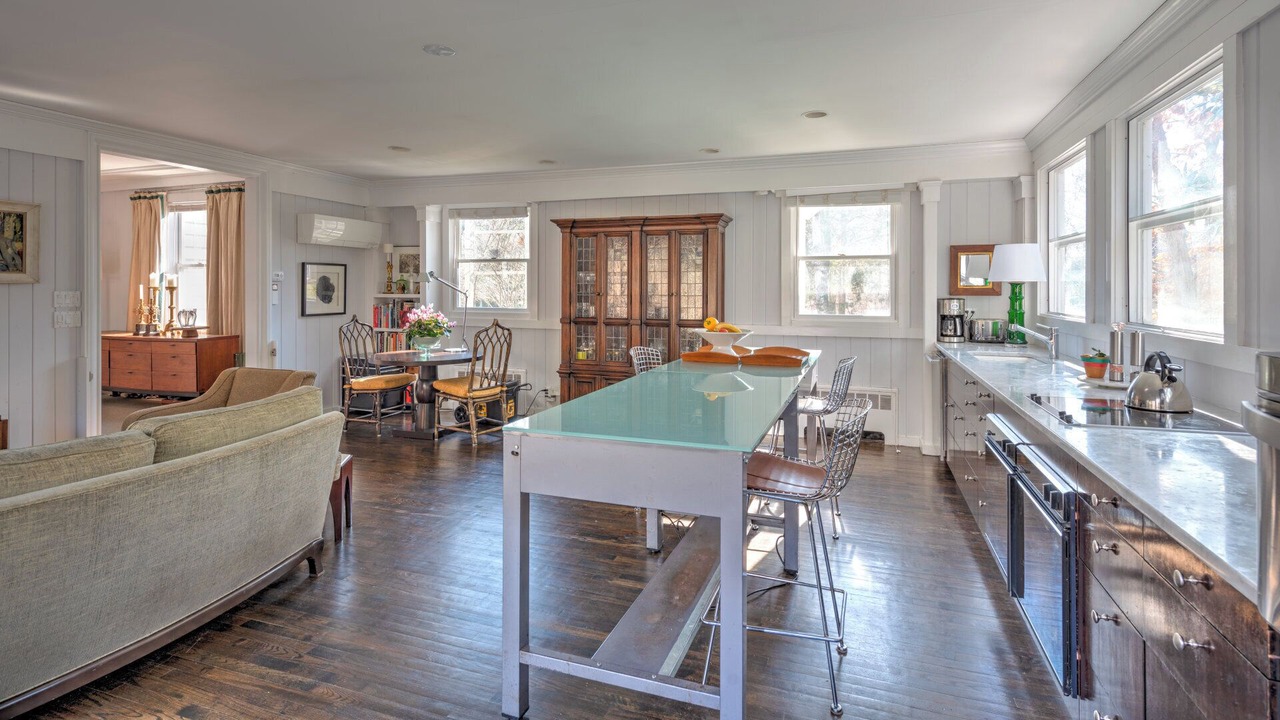 Photo of Others in Bridgehampton