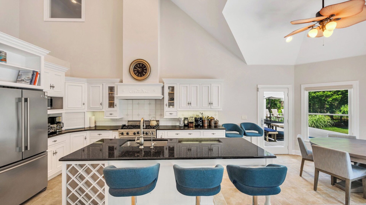 Photo of Kitchen in East Hampton
