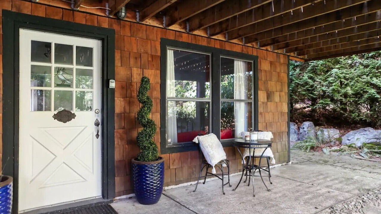 Photo of Patio Balcony in Bowen Island