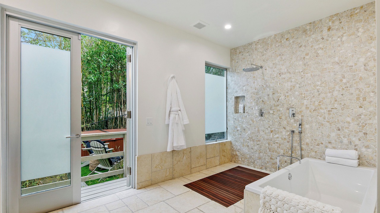 Photo of Bathroom in Malibu