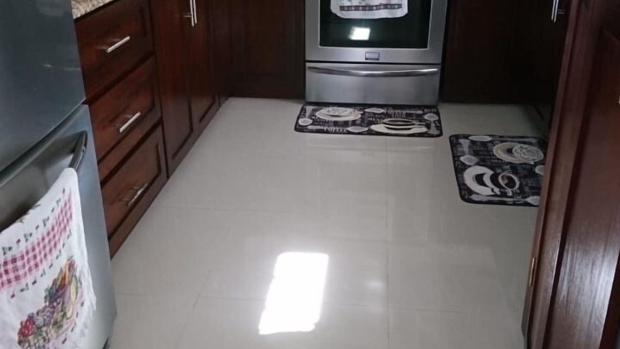 Photo of Kitchen in Tower Isle