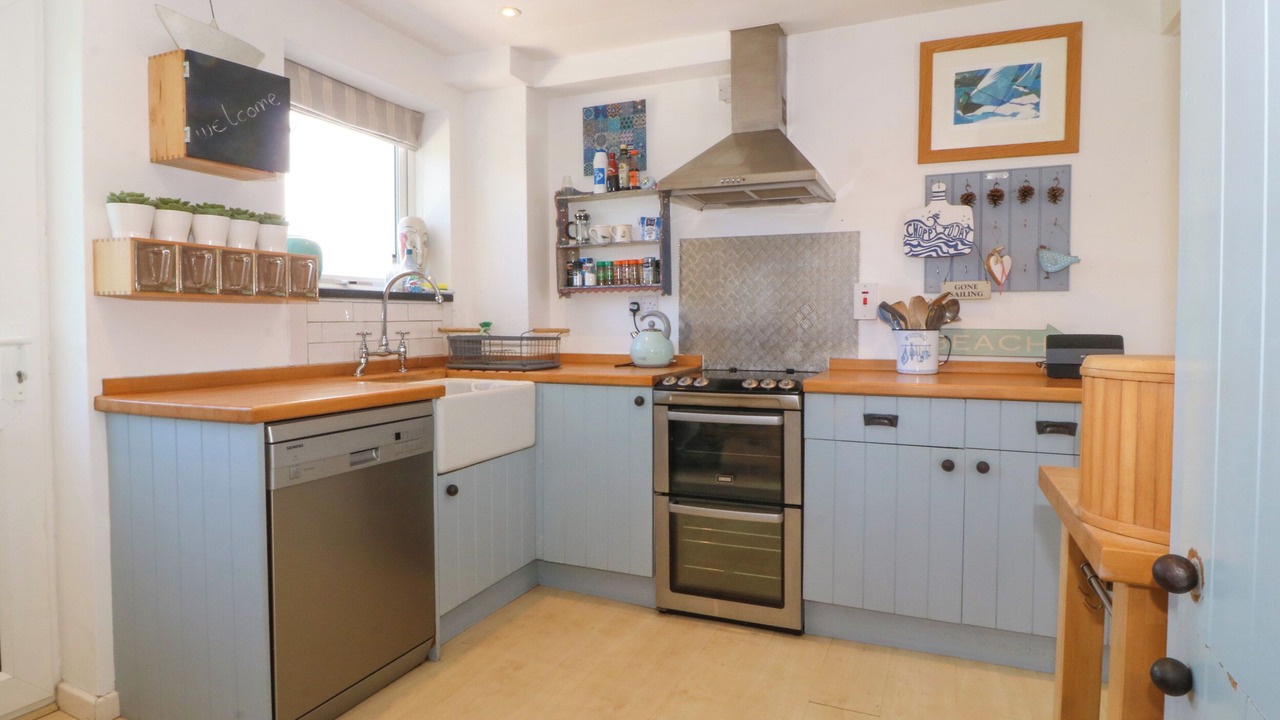 Photo of Kitchen in Abersoch