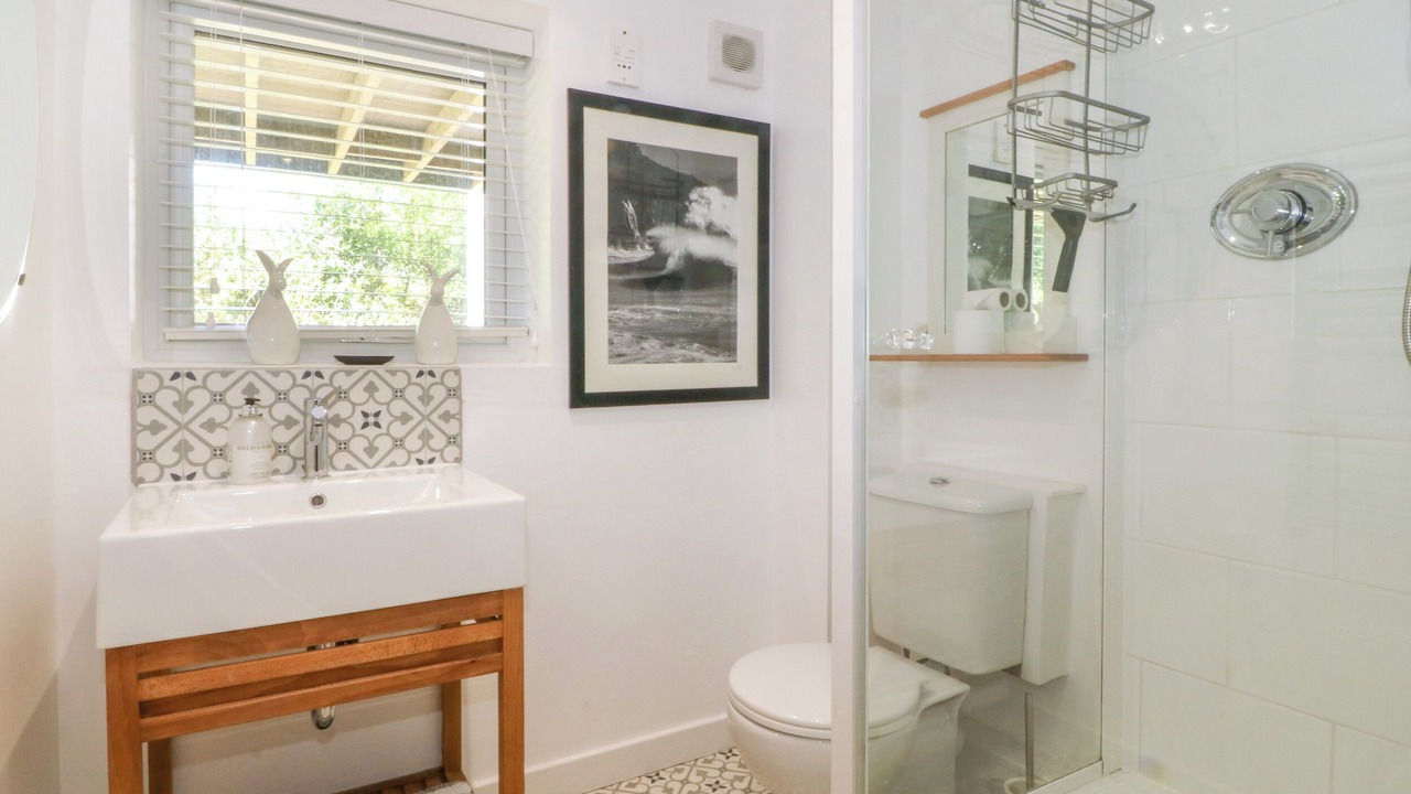 Photo of Bathroom in Abersoch