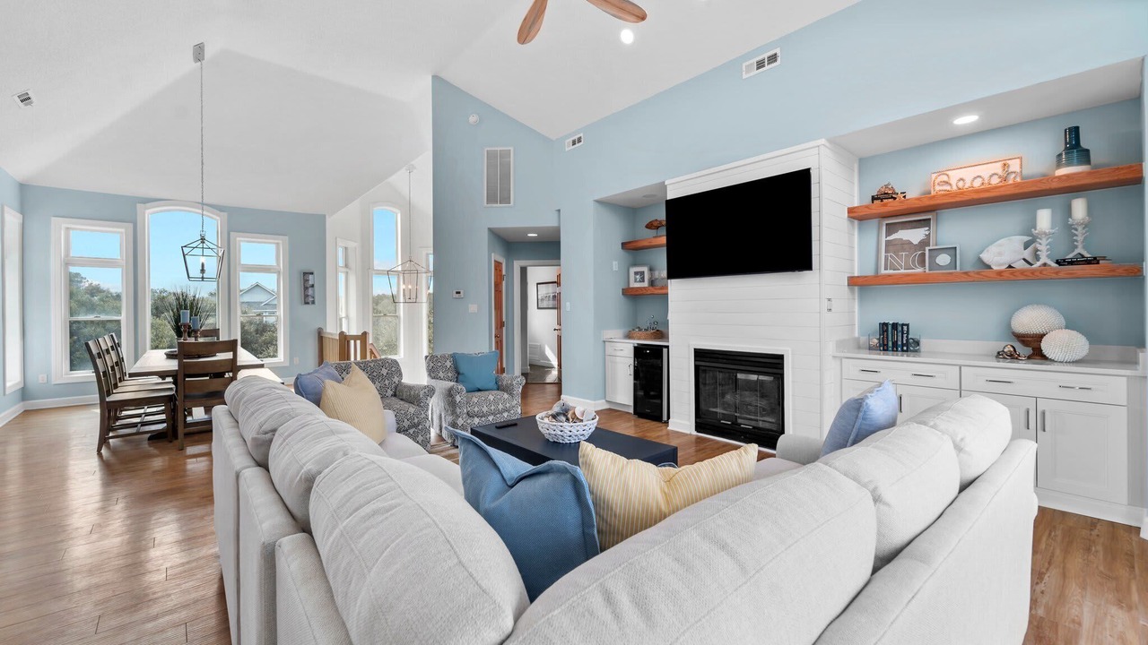 Photo of Livingroom in Pine Island