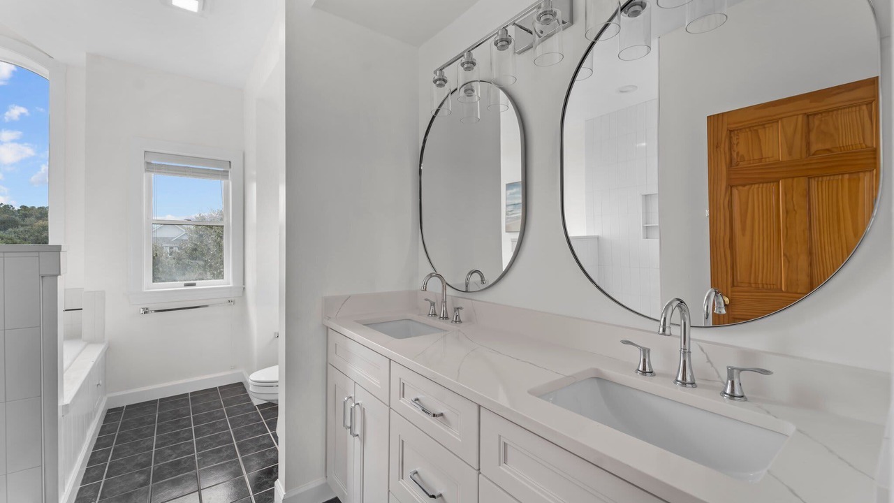 Photo of Bathroom in Pine Island