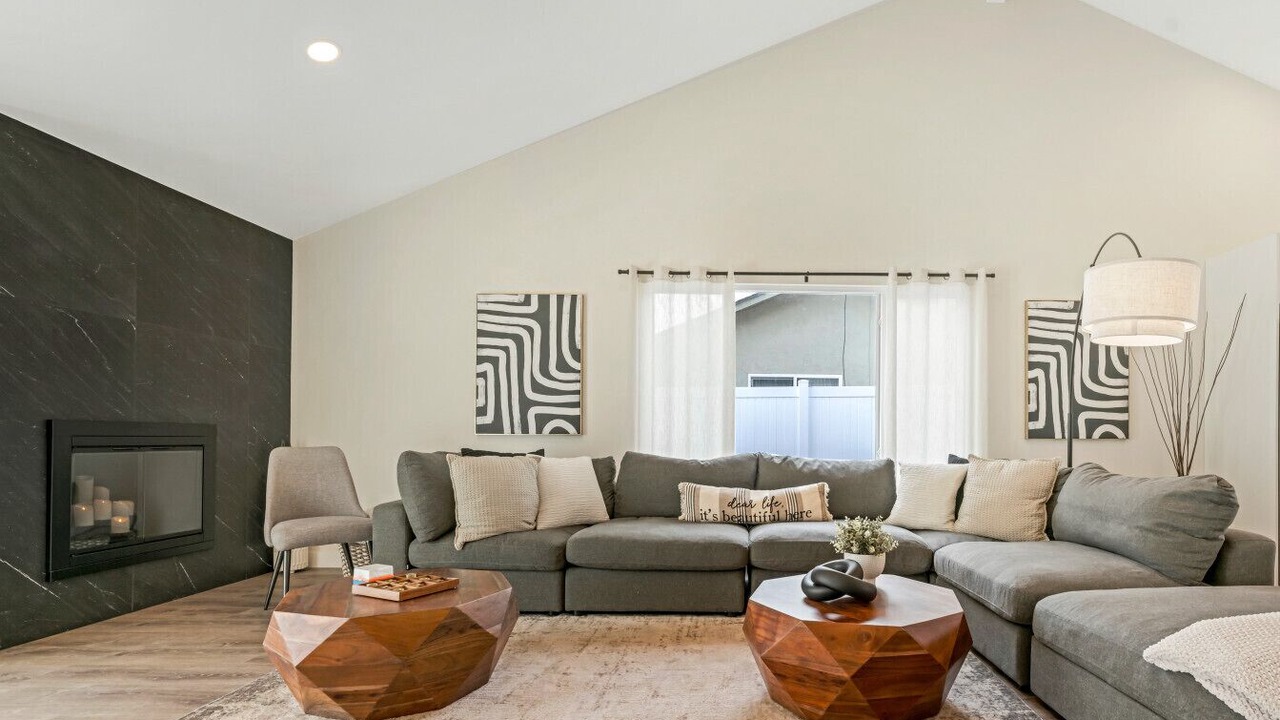 Photo of Livingroom in Bay Ho