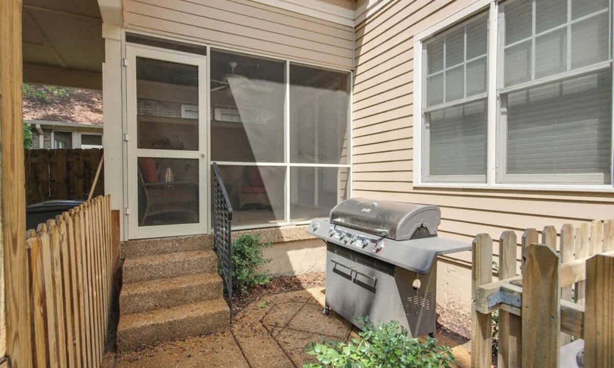 Photo of Outdoor in Hillsboro West End