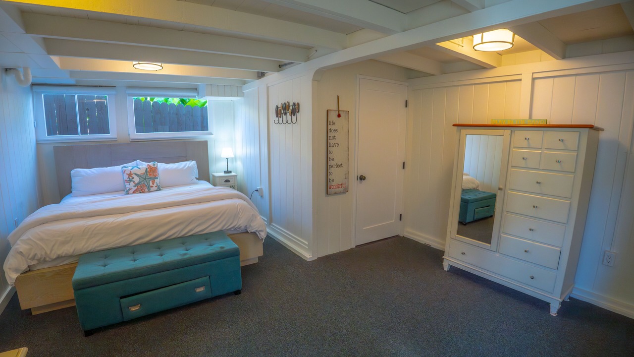 Photo of Bedroom in Laguna Beach