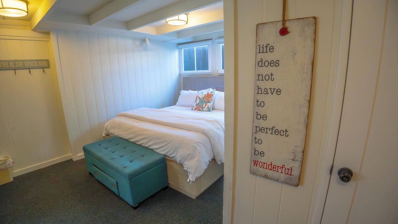 Photo of Bedroom in Laguna Beach