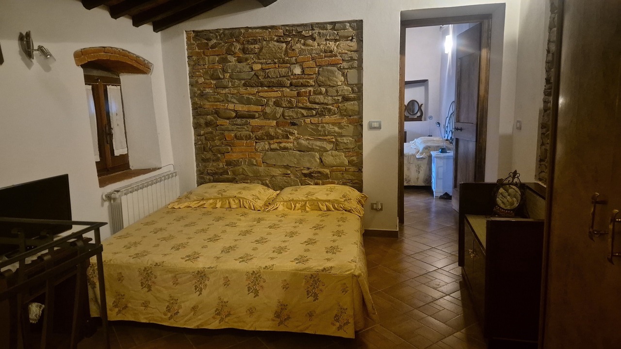 Photo of Bedroom in Molezzano