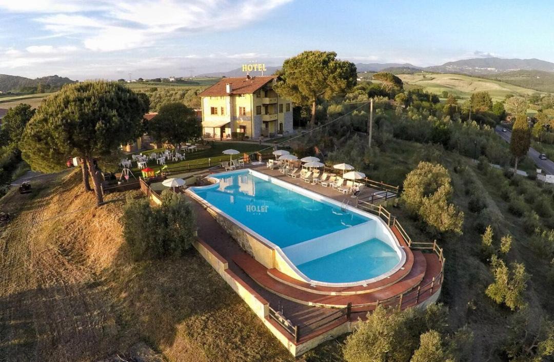 Photo of Others in Castellina Marittima