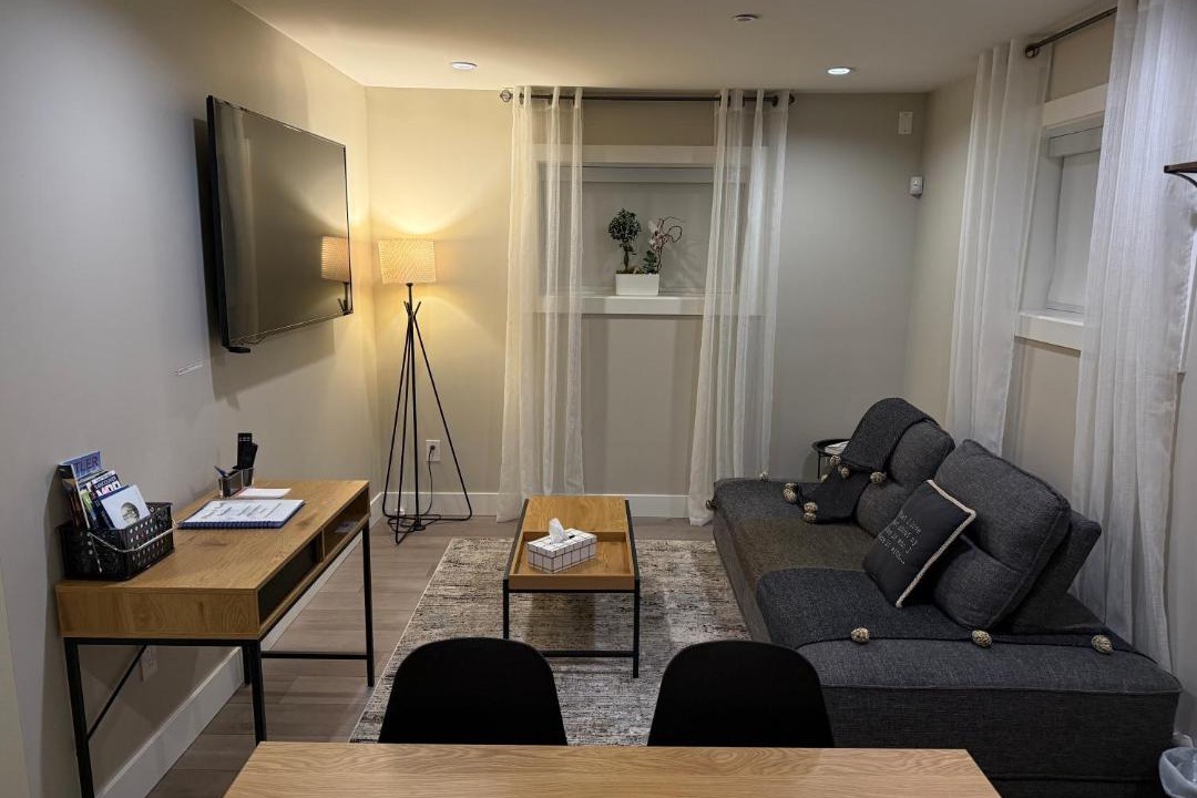 Photo of Livingroom in Lower Lonsdale