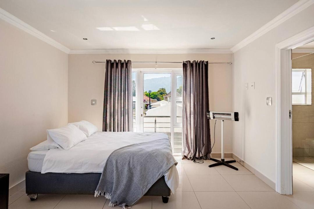 Photo of Bedroom in Claremont