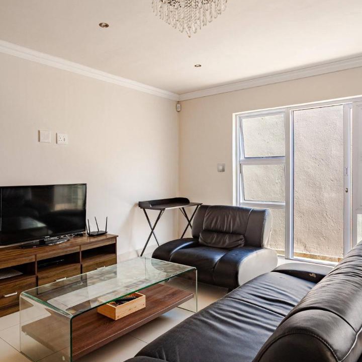 Photo of Livingroom in Claremont