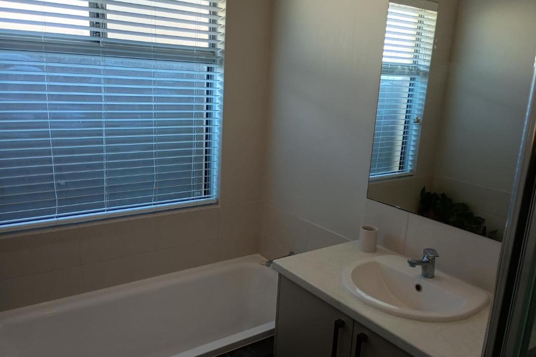 Photo of Bathroom in Jindalee