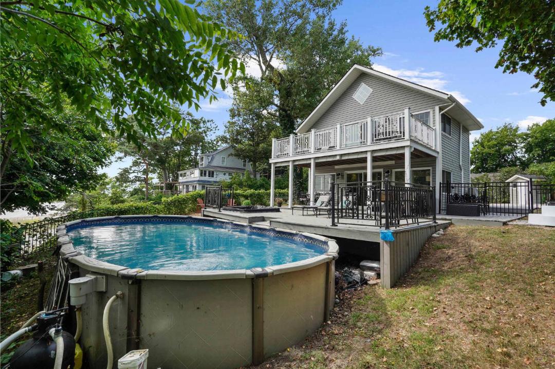 Photo of Others in Crystal Beach