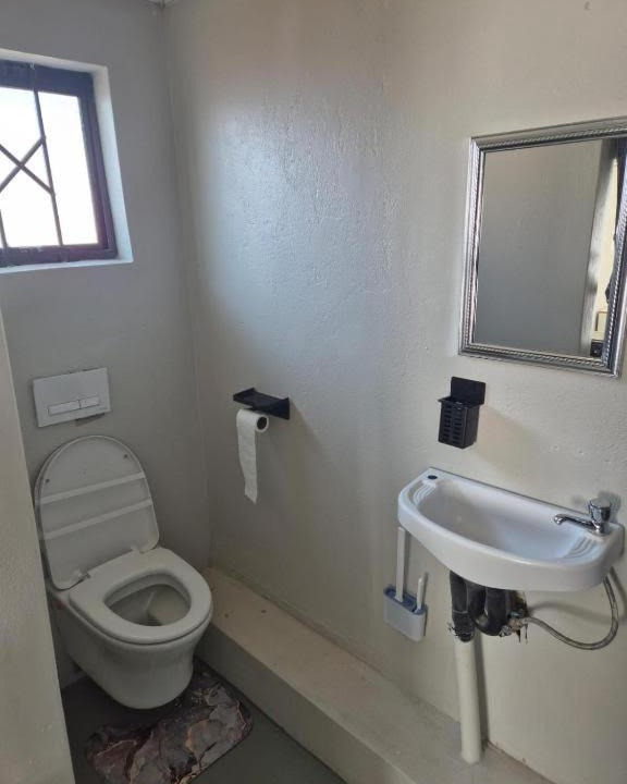 Photo of Bathroom in Greater Johannesburg Metropolitan Area