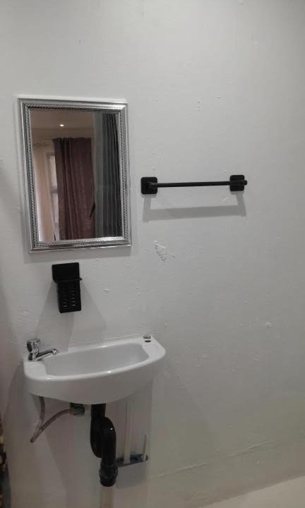 Photo of Bathroom in Greater Johannesburg Metropolitan Area