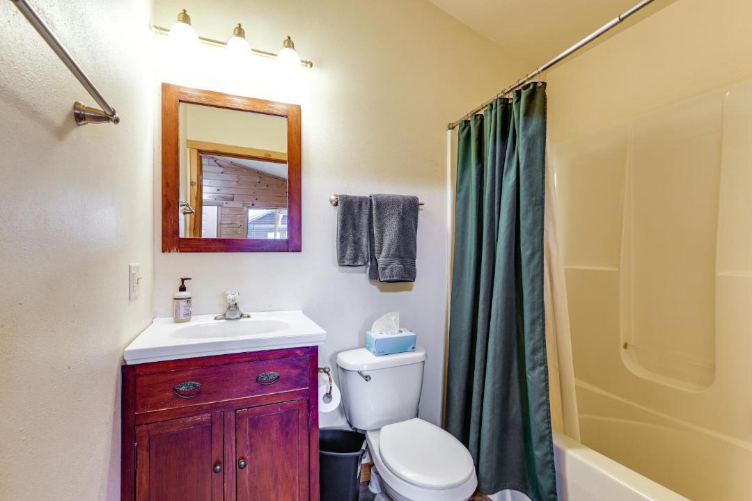 Photo of Bathroom in Waumandee