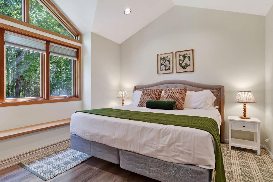 Photo of Bedroom in Sturgeon Bay