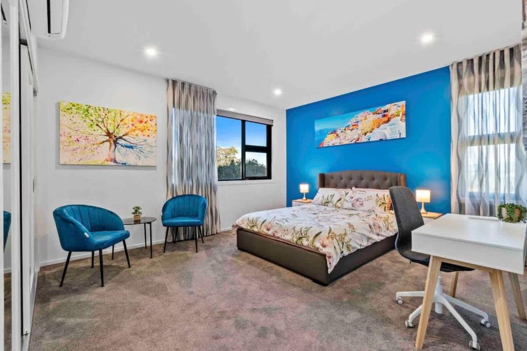 Photo of Bedroom in Long Beach