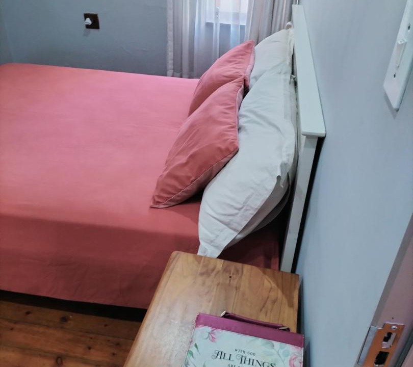 Photo of Bedroom in Berea