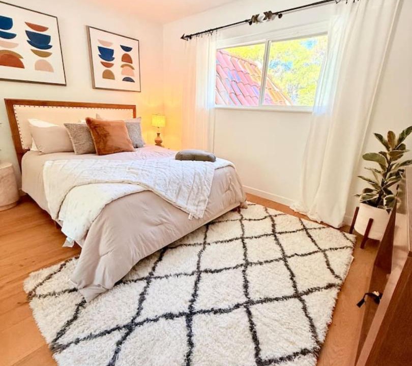 Photo of Bedroom in Meiners Oaks