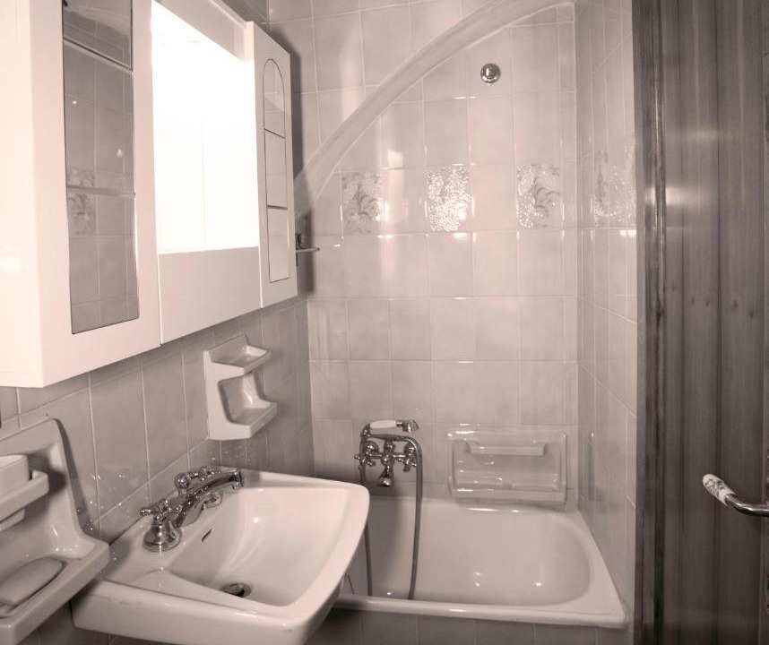 Photo of Bathroom in San Gimignano City Centre