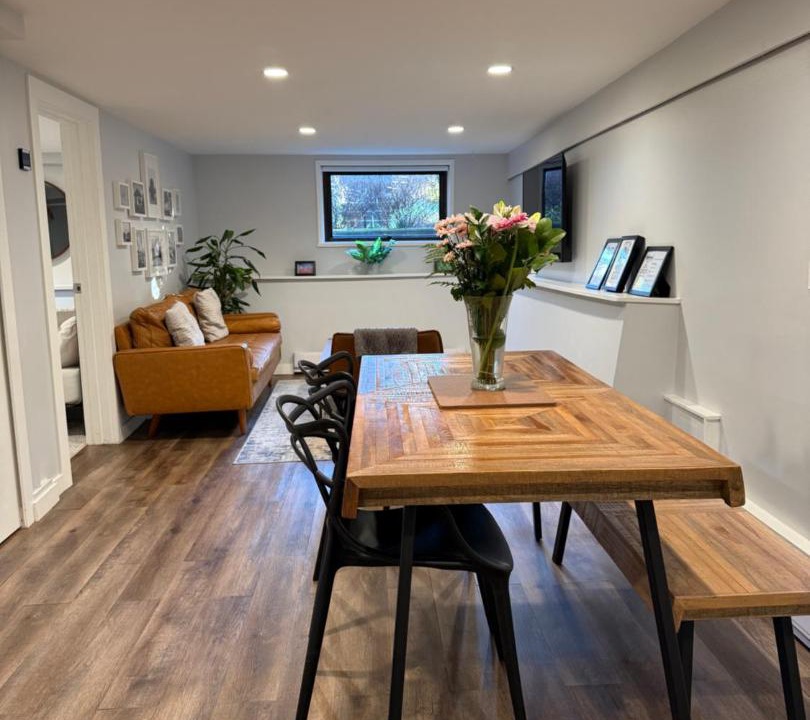 Photo of Livingroom in Riley Park