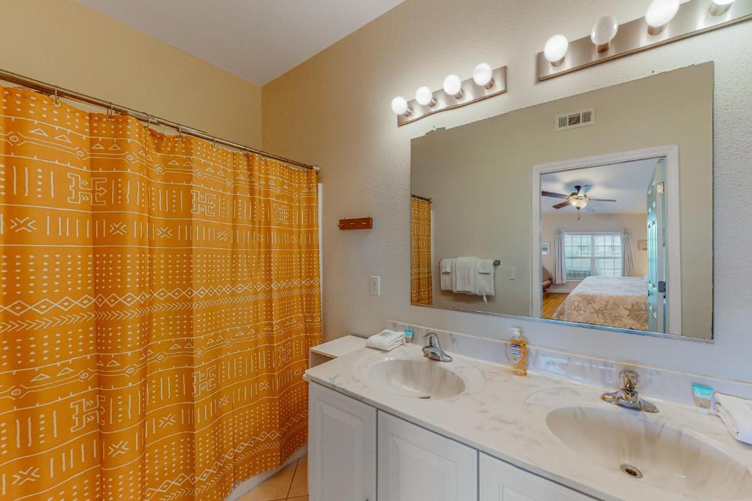 Photo of Bathroom in Hatteras