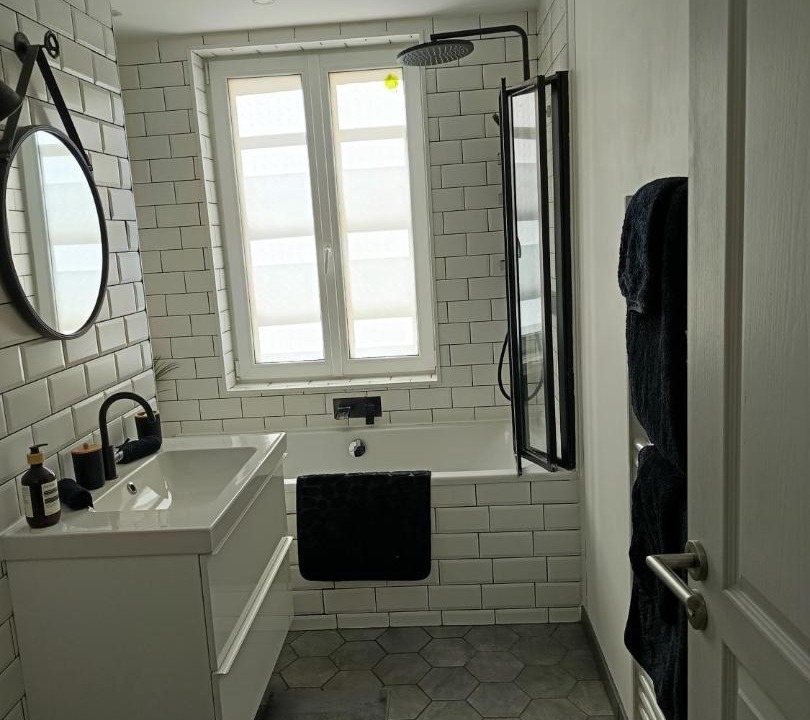 Photo of Bathroom in Albertville